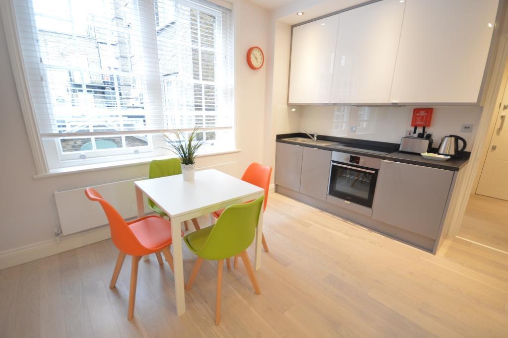 Apartament St Anne'S Court By Indigo Flats Londyn Zewnętrze zdjęcie