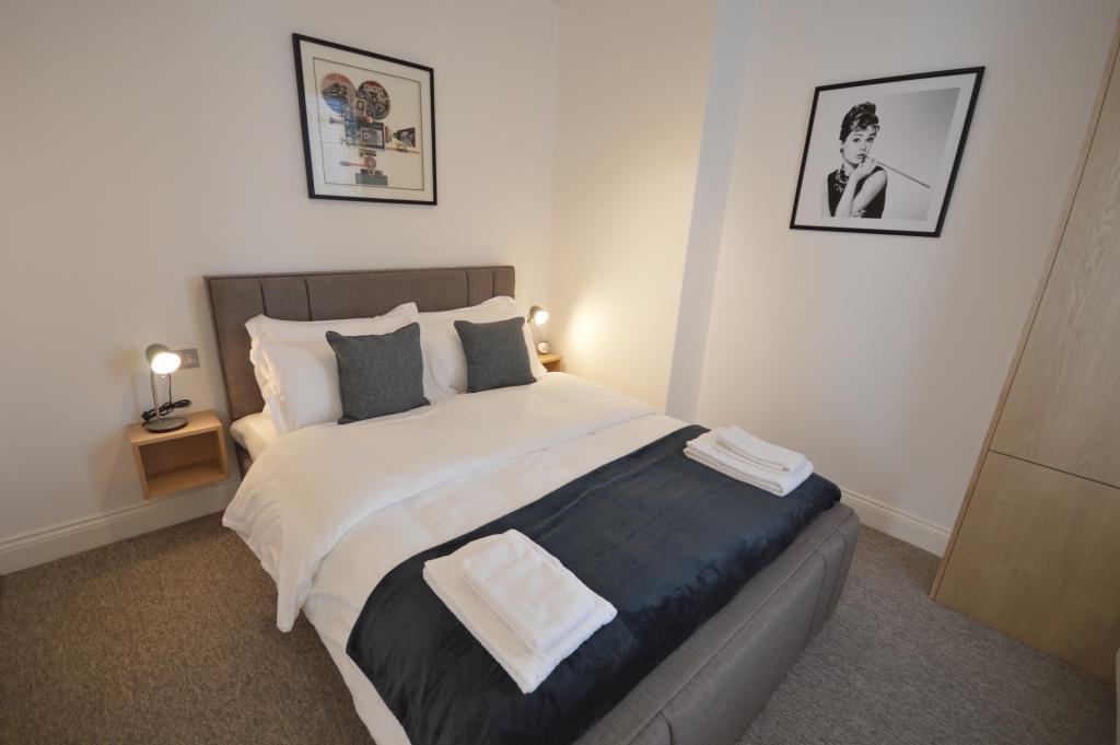 Apartament St Anne'S Court By Indigo Flats Londyn Zewnętrze zdjęcie