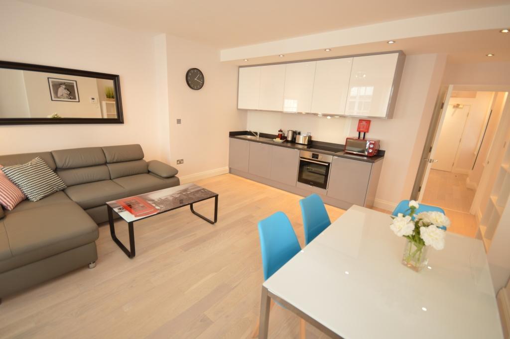 Apartament St Anne'S Court By Indigo Flats Londyn Zewnętrze zdjęcie